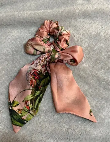 아카 스크런치 보우