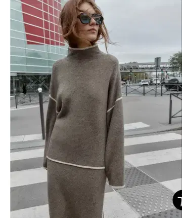 ZARA 그레이 하이넥 니트 스웨터