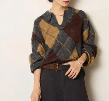 esica 같은 형태 아크릴 모헤어 아가일 키넥 풀오버 차콜