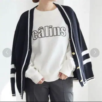 이에나 calins 맨투맨 풀오버 화이트