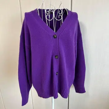 [ 가격 인하! ] 밴야드 스톰 캐시미어 혼방 가디건 니트 퍼플