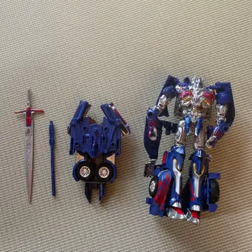 트랜스포머 마지막 기사왕 칼리버 옵티머스 프라임