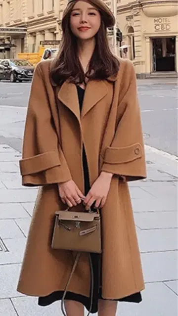 SASA 벨 슬리브 코트 카멜