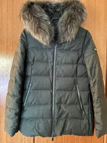 TATRAS 퍼 달린 그레이 다운 자켓