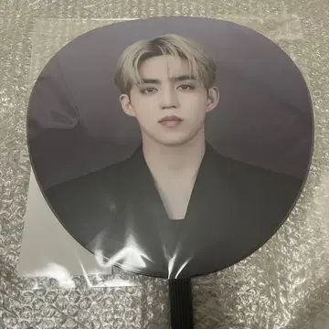 SEVENTEEN NEW_ 부채 S.COUPS 에스쿱스