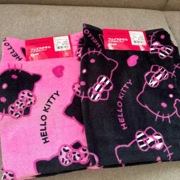 헬로키티 페이스 타월 2개 세트 핑크 1개 블랙 1개