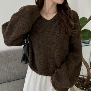 Ada 포근한 터치 멜란지가 귀여운 루즈핏 니트