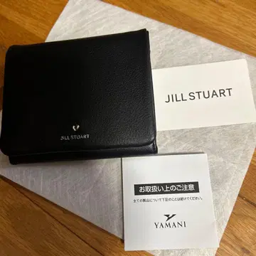 JILL STUART 블랙 가죽 접이식 지갑
