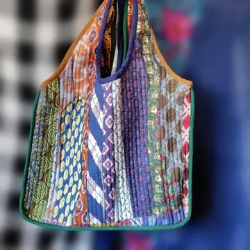 ear tomoki yurita 숄더백