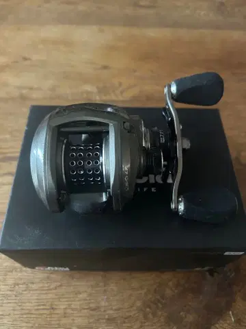 Abu Garcia Revo LT 베이트피네스