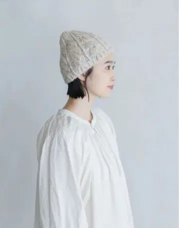 새상품급 yourwear 니트 모자 캐시미어 케이블 니트 캡 100%