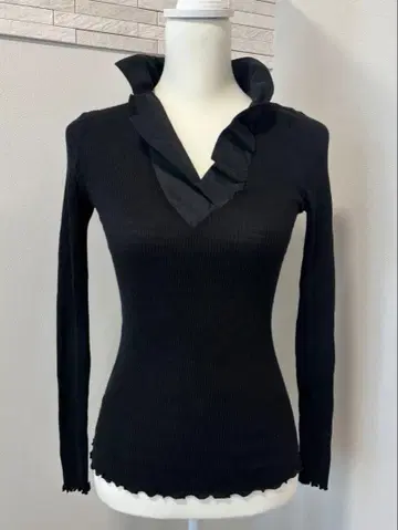 오스카리토 비대칭 칼라 티셔츠