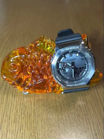CASIO G-SHOCK GM-2100-1AJF 실버 손목시계