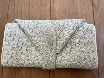 히로코 하야시 지라솔레 화이트 장지갑