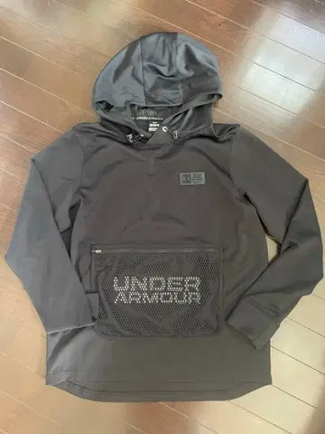 UNDER ARMOUR 블랙 후드티 M