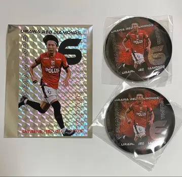 우라와 레즈 6 마츠모토 야스시 가챠 한정 홀로 캔뱃지 2개