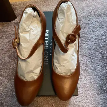 TINO BELLINI 브라운 스트랩 펌프스 미사용 새상품 US:8