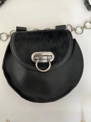 꼼사데모드 블랙 가죽 웨스트 파우치