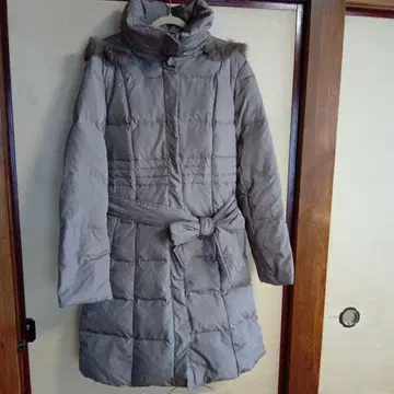 퍼 달린 롱 다운 자켓 베이지