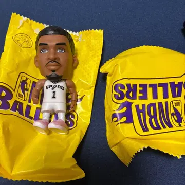 NBA Ballers 웸반야마 피규어
