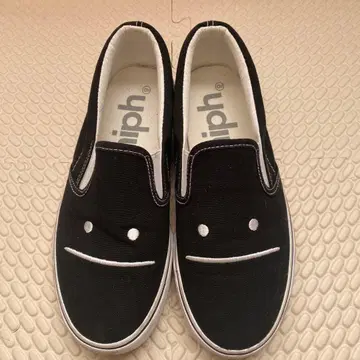 graniph 스마일리 페이스 슬립온 블랙