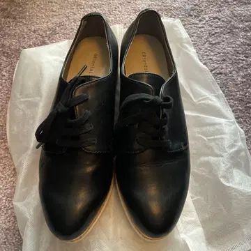 Oriental Traffic 블랙 로퍼