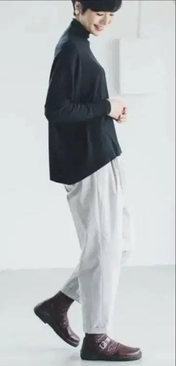 북유럽 생활 잡화점 가을 첫 하의 테이퍼드 팬츠