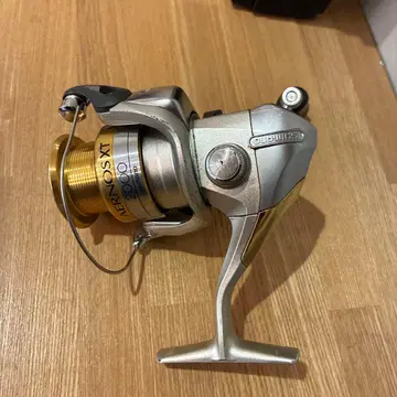 Shimano Aernos XT 2000 낚시릴