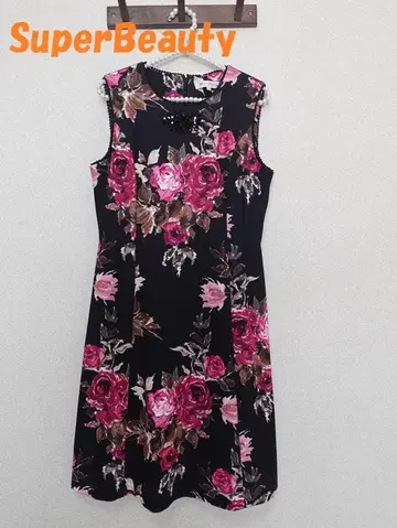 새상품 택 포함 42 슈퍼뷰티 장미 패턴 슬리브리스 원피스 XL