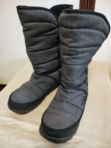 The North Face 그레이 부츠 23.0