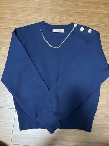 JUSGLITTY 네이비 긴팔 니트 2