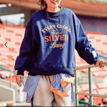 니코앤드 be with M 미사요 입체 로고 풀오버 네이비