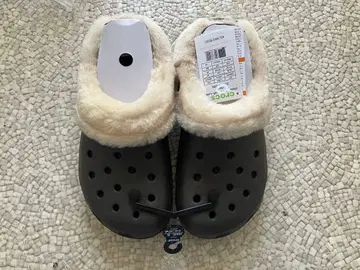 Crocs Classic Mammoth Luxe Clog