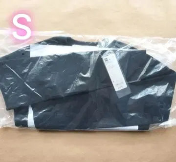 페플럼 니트 풀오버 by rokh 네이비 S 사이즈 GU 로쿠