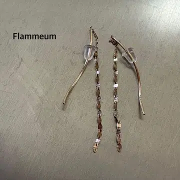 Flammeum 큐빅 귀걸이