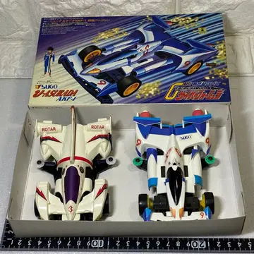 NO.1 아스라다 AKF-1,32 이슈자크 00-X2 4구 버전