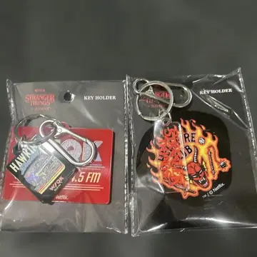 3coins 기묘한 이야기 키링 2개