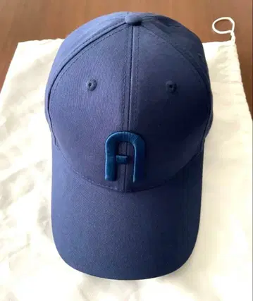 훌라 NAVY 색상 로고 캡 FURLA