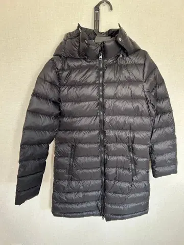 블랙 다운 자켓 후드 부착 롱 기장 GU 라이트 다운