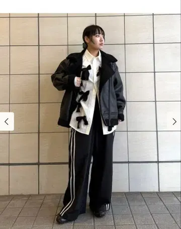 RAY BEAMS 무스탕 라이더스 black