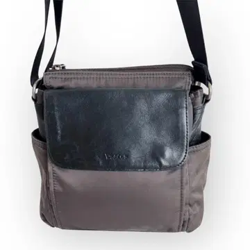 Y'SACCS 이자크 숄더백 그레이 나일론 가죽 심플