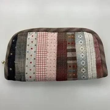 패치워크 디자인 장지갑