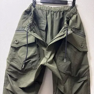 컨디션 최상 cambio 대형 포켓 캐주얼 팬츠 카키색