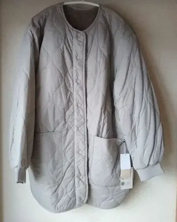 택 포함 미사용 새상품 스튜디오 클립 리버서블 퀼트 코트