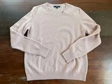 유니클로 캐시미어 스웨터 살몬 핑크 L 둥근넥