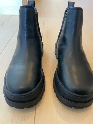 블랙 사이드 고어 부츠 통굽