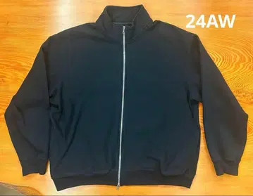 blurhms 맨투맨 지퍼