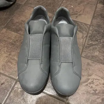 문스타 810s 키체 스니커즈