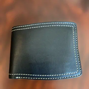 블랙 가죽 이단 접이식 지갑