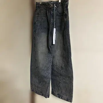 WYM LIDNM 빈티지 워시드 커브드 데님